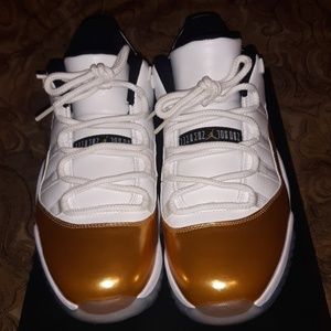 Air Jordan 11 Retro Low